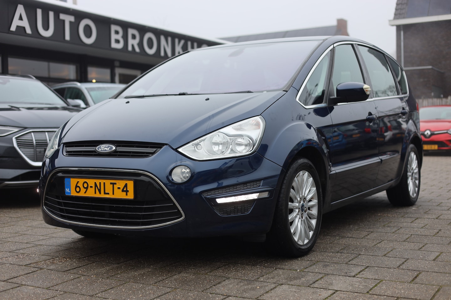 Ford S-Max - 2.0 ECOBOOST TITANIUM AUTOMAAT | CLIMA | CRUISE | TREKHAAK - AutoWereld.nl