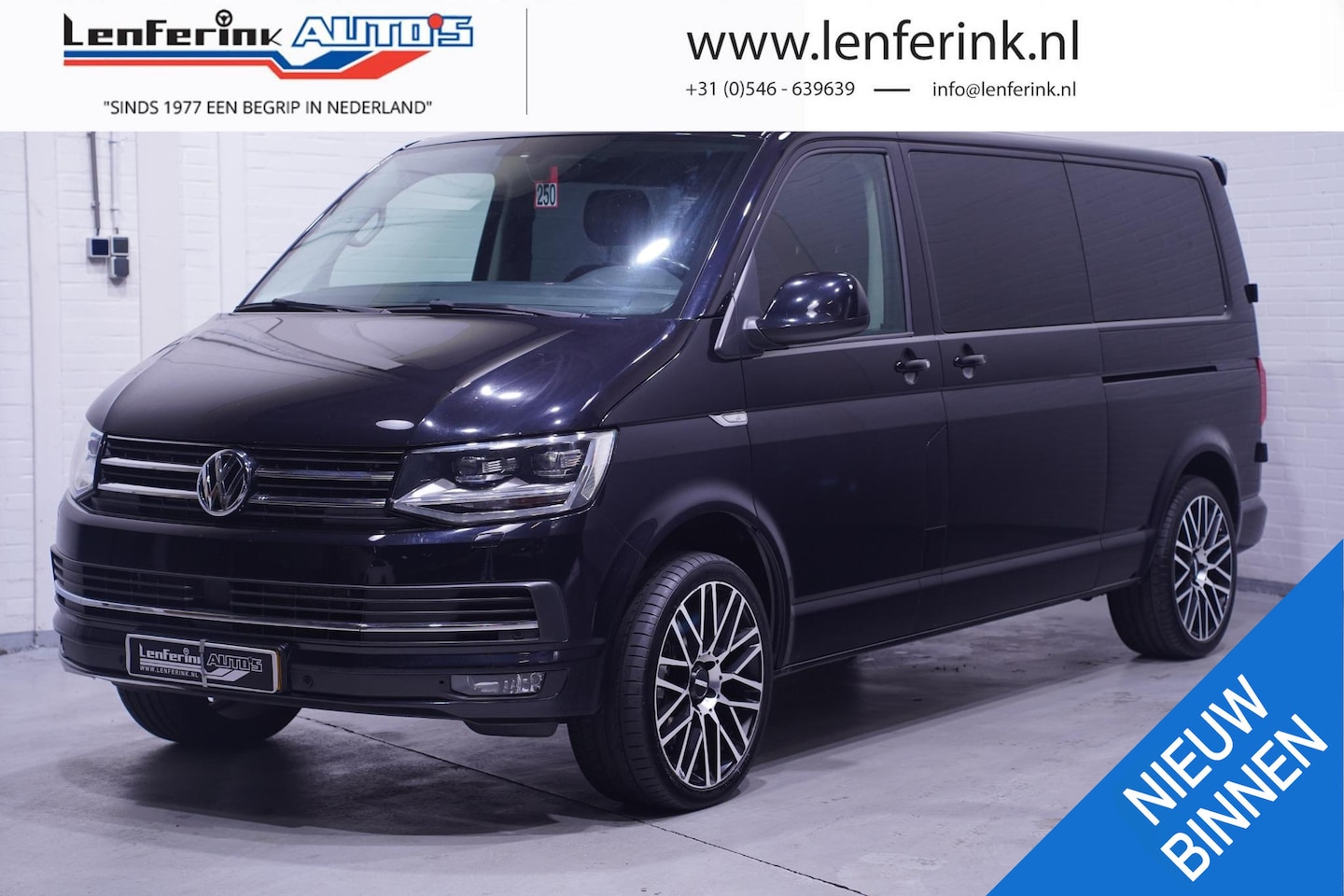 Volkswagen Transporter - 2.0 TDI 204pk Dubbel Cabine Highline 2x Schuifdeur Leder Geblokt, LED Koplampen, 20" LMV, - AutoWereld.nl