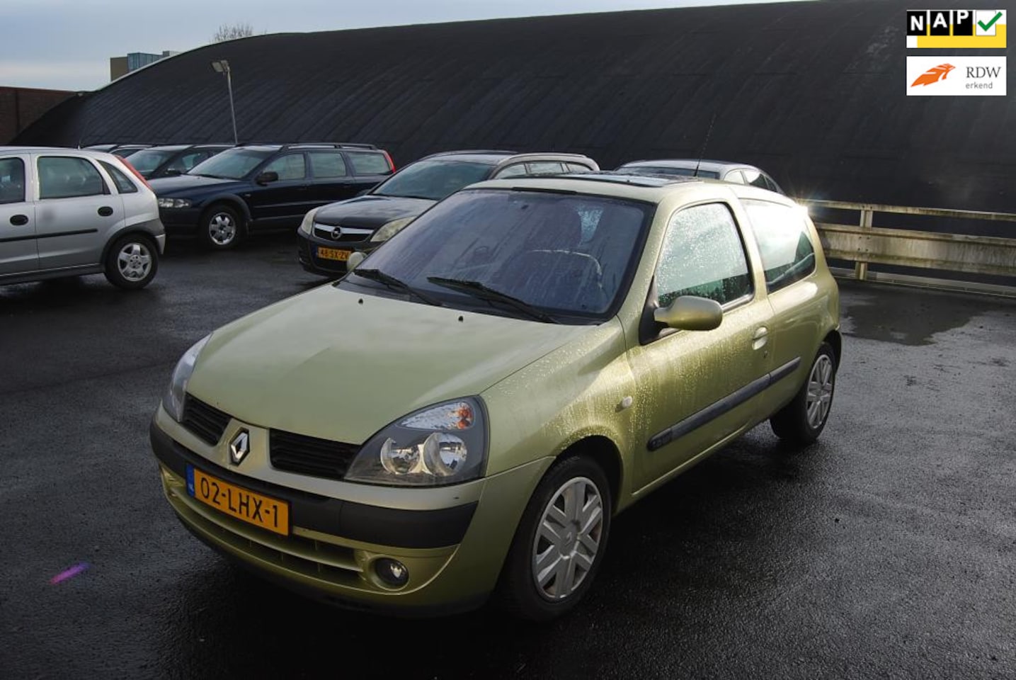 Renault Clio - 1.6-16V Dynamique Luxe 1.6-16V Dynamique Luxe - AutoWereld.nl