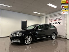 Volkswagen Passat Variant - 1.4 TSI Highline BlueMotion * Automaat / Panoramadak / Trekhaak / Leder / Camera