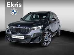 BMW iX1 - xDrive30 | M Sportpakket | Innovation Pack | Glazen panoramadak | Head Up Display | Harman