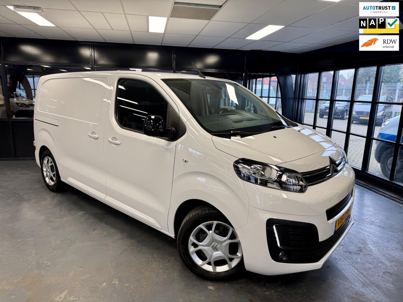 Citroën Jumpy - 2.0 BlueHDI 145PK|6-2023|L2|GROOTBEELD NAVI|AIRCO|CRUISE.CONTROL|TREKHAAK - AutoWereld.nl