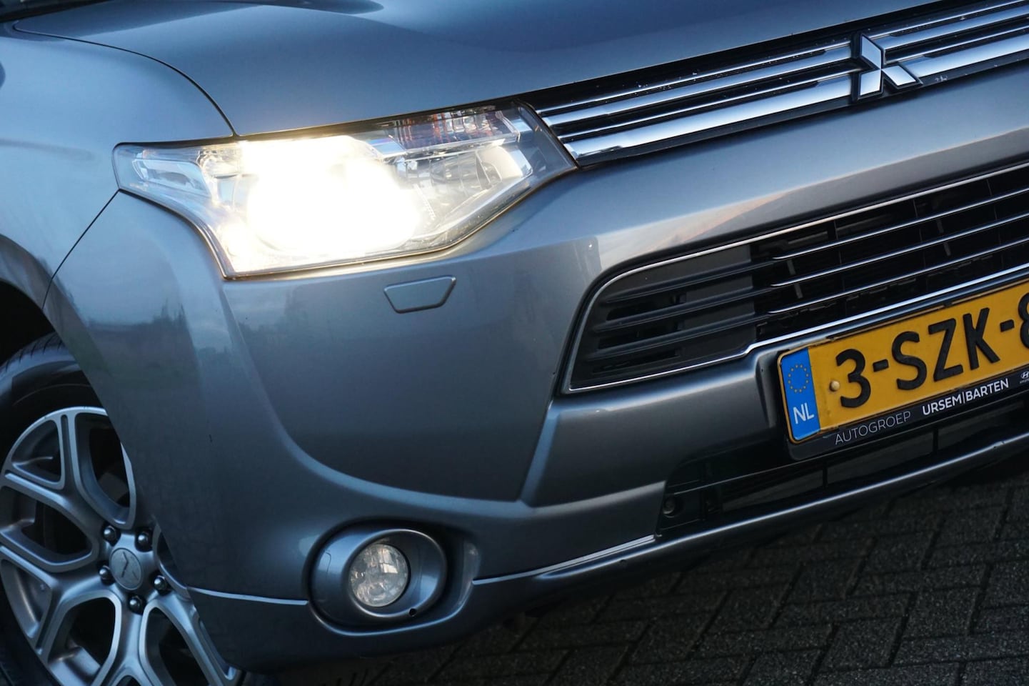 Mitsubishi Outlander - 2.0 PHEV Instyle - Mercury Gray - Slechts 168dkm - Topstaat - AutoWereld.nl