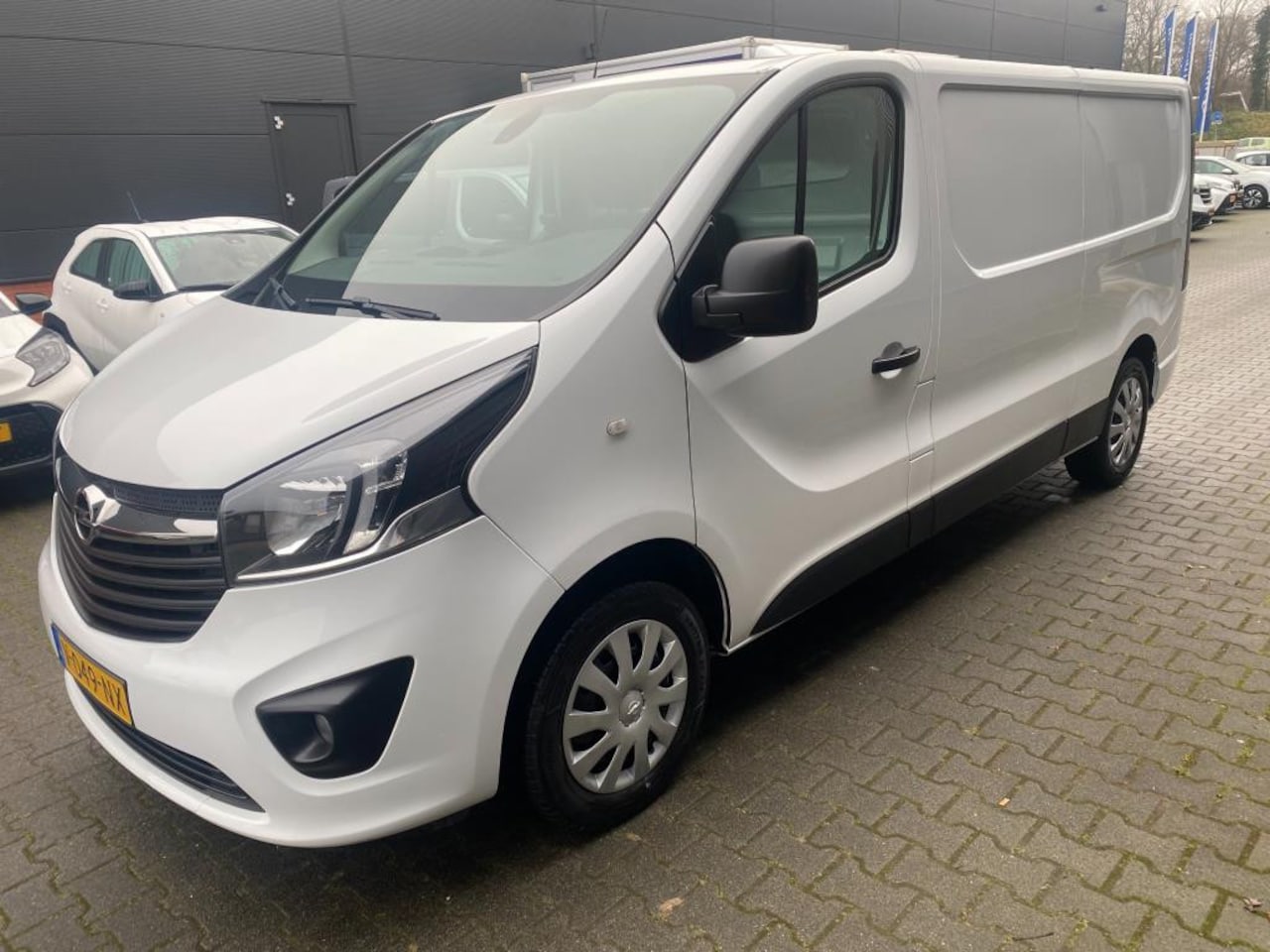 Opel Vivaro - 1.6 CDTI L2H1 Edition EcoFlex MET AIRCO EN CAMERA - AutoWereld.nl