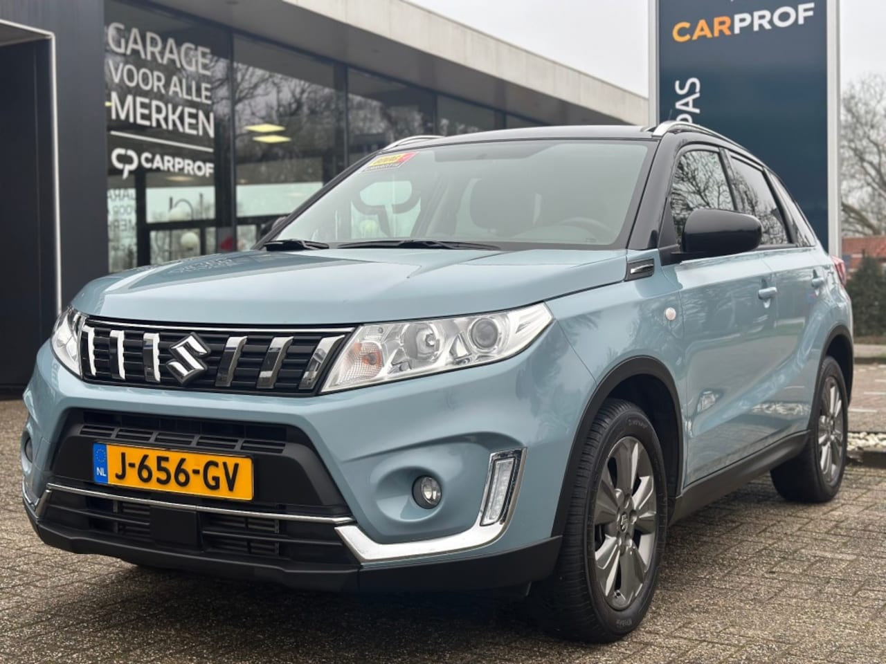 Suzuki Vitara - 1.0 Boosterjet Select  '' Allseasonbanden - Infotainmentsystem - - AutoWereld.nl