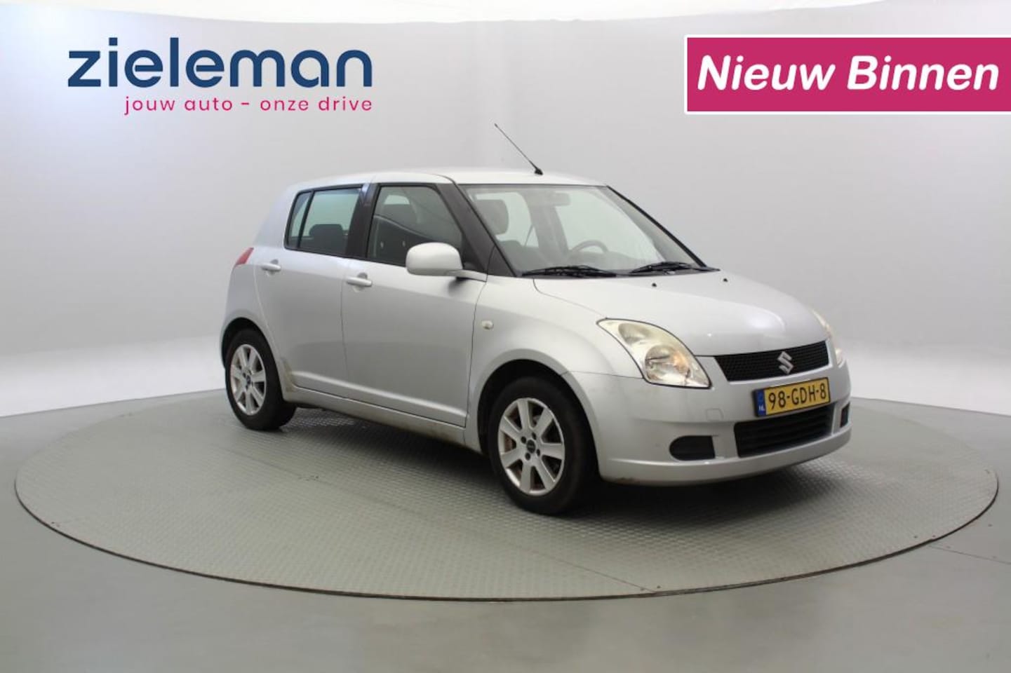 Suzuki Swift - 1.3 GLS 5 Deurs - AutoWereld.nl