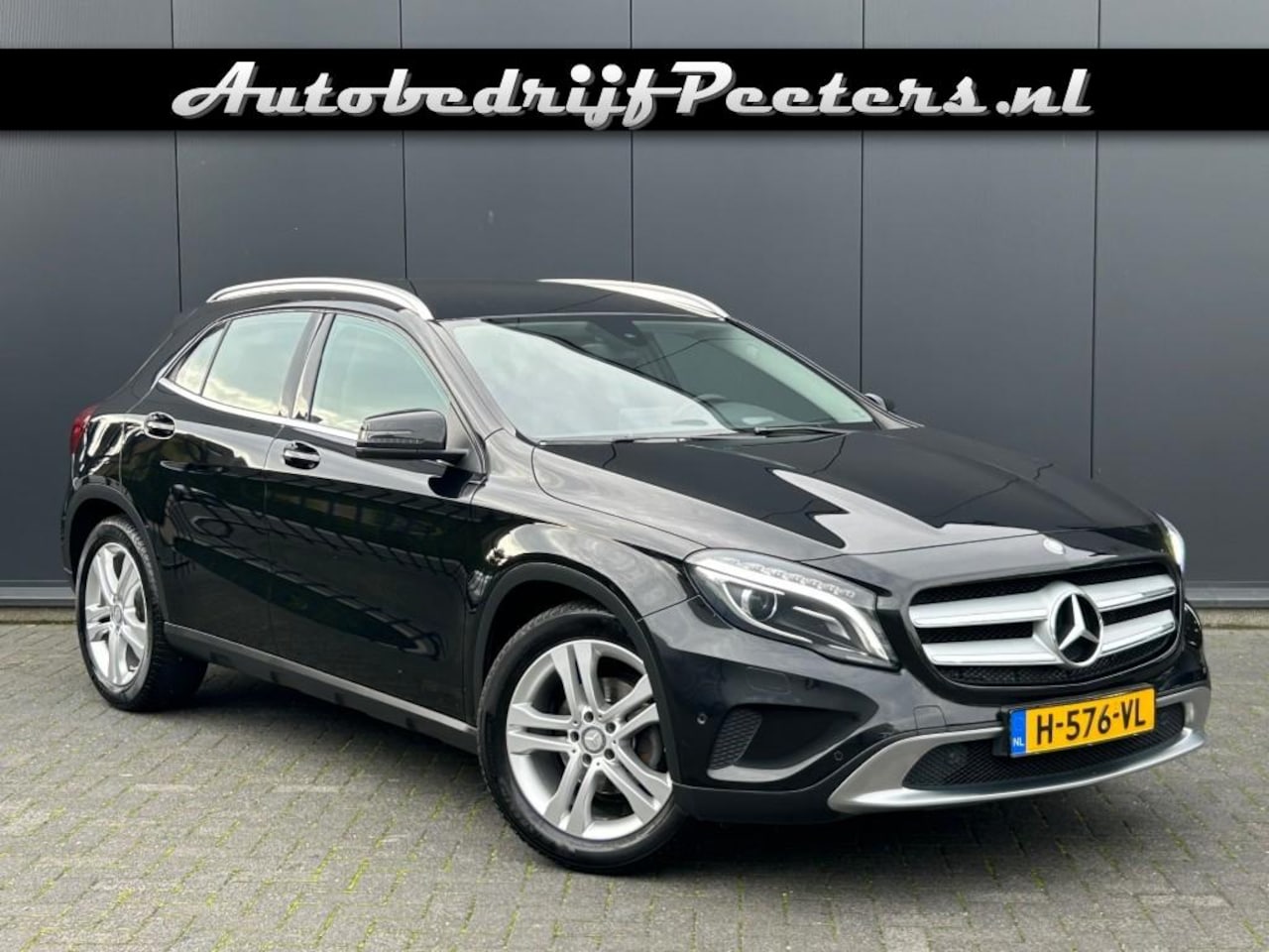 Mercedes-Benz GLA-Klasse - GLA 180 Xenon Navigatie PTS Trekhaak - AutoWereld.nl