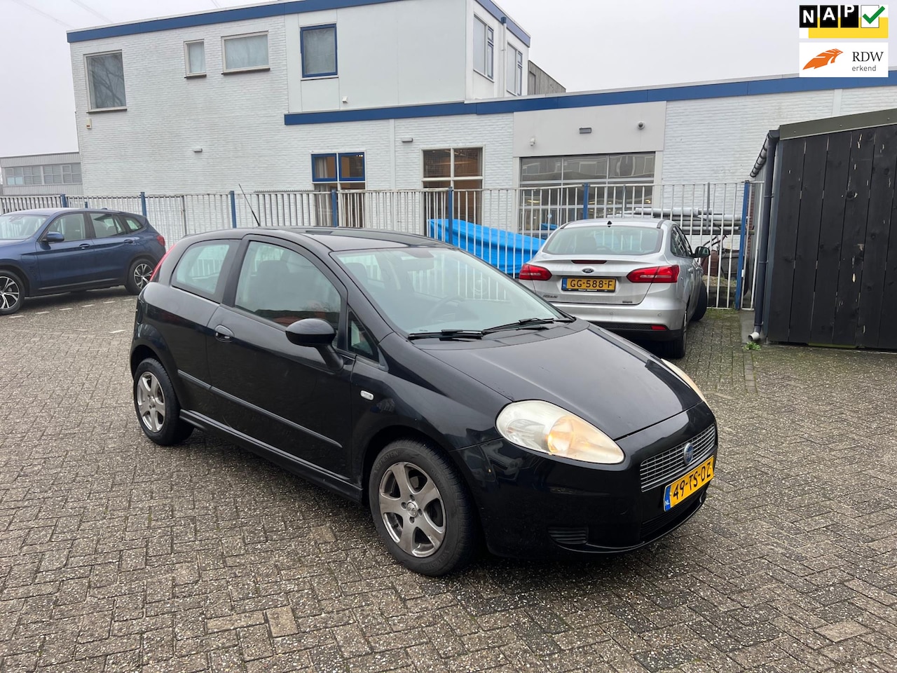 Fiat Grande Punto - 1.4-16V Dynamic 1.4-16V Dynamic - AutoWereld.nl