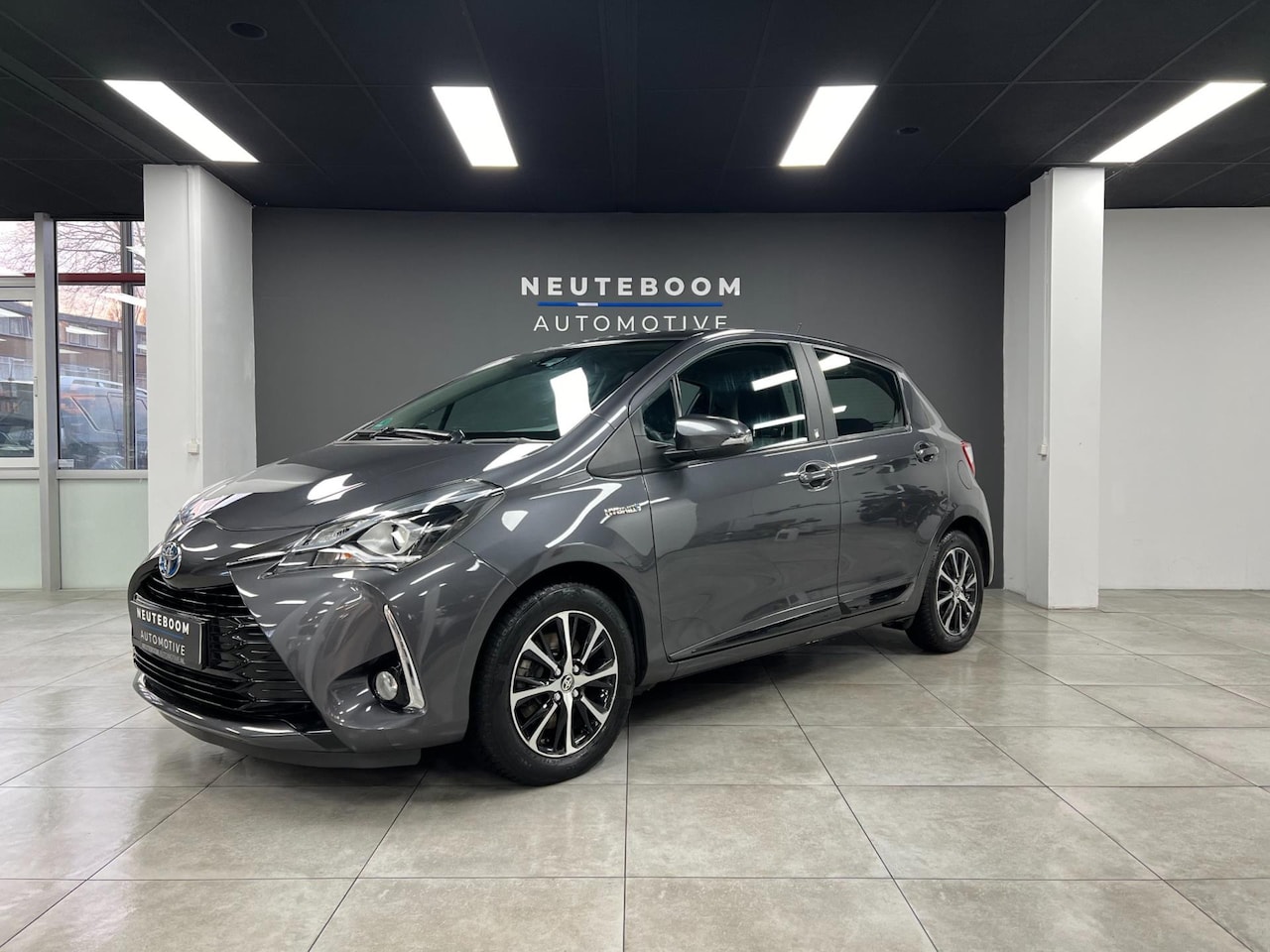 Toyota Yaris - 1.5 Hybrid | Cruise | Keyless | clima |Lane - AutoWereld.nl