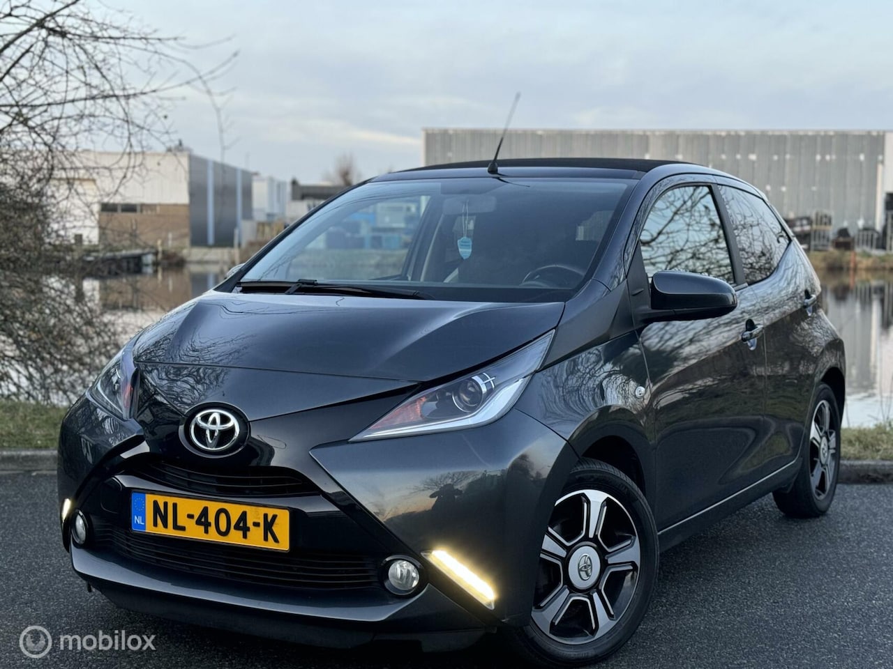 Toyota Aygo - 1.0 VVT-i x-clusiv Open dak / Clima 5dr - AutoWereld.nl