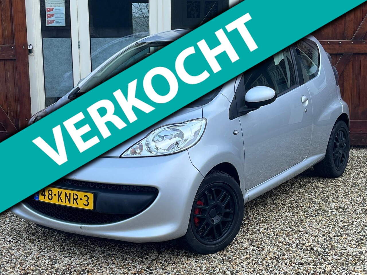 Peugeot 107 - 1.0-12V XR Airco, Velgen, Sportuitlaat - AutoWereld.nl