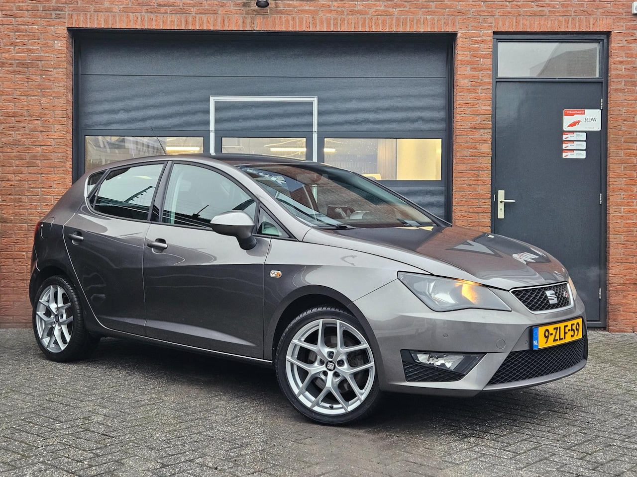 Seat Ibiza - 1.4 TSI FR ACT 17" Navi PDC Cruise ECC - AutoWereld.nl