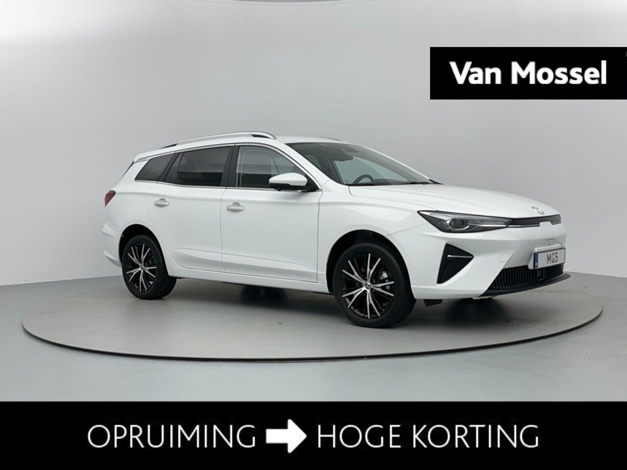 MG 5 - Standard Range Luxury 50 kWh NIEUW | SUPER DEAL | €8.415,- Korting | Apple Carplay | Camer - AutoWereld.nl