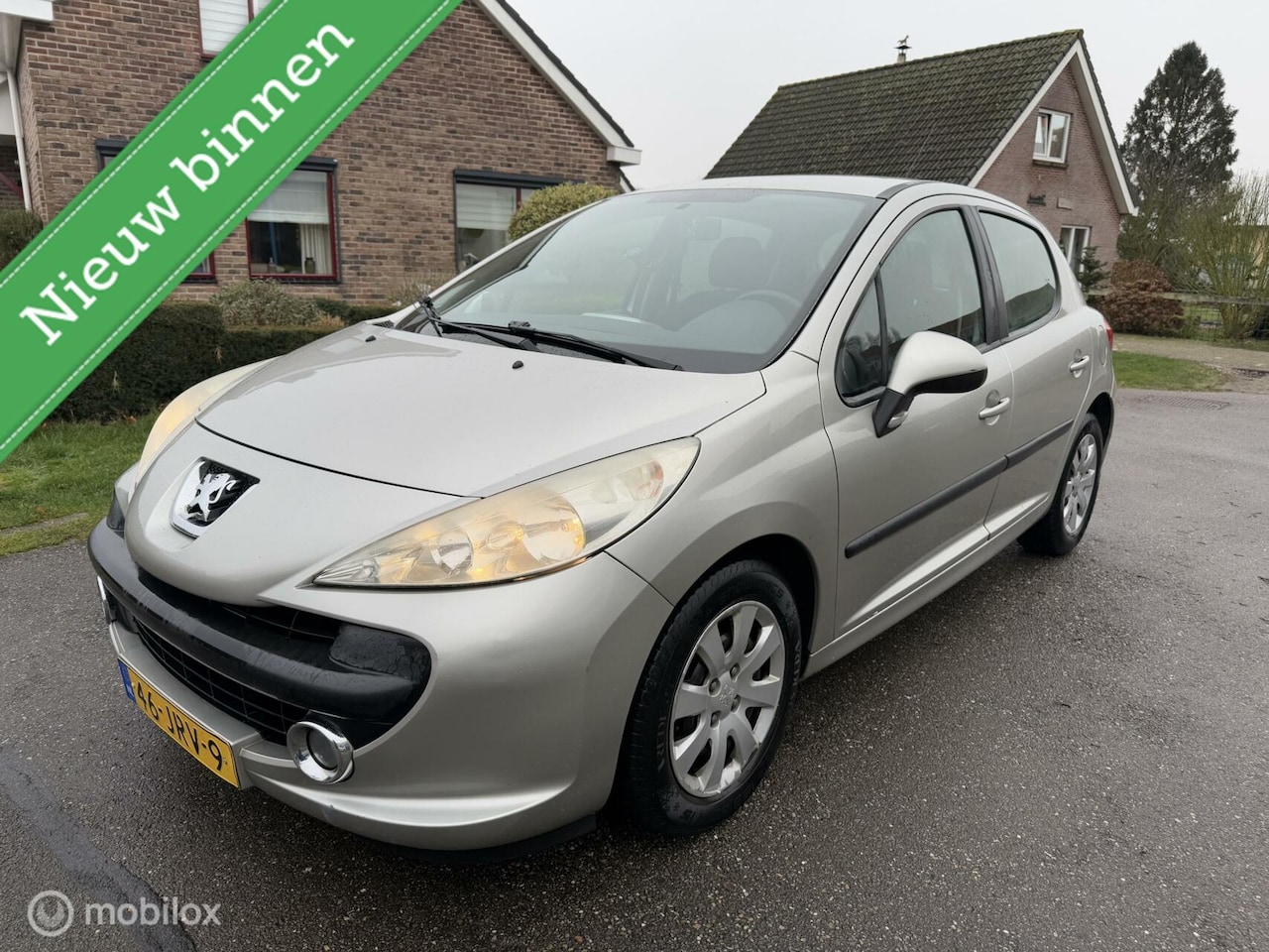 Peugeot 207 - 1.4-16V X-line 1.4-16V X-line - AutoWereld.nl