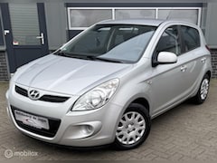 Hyundai i20 - 1.2i i-Motion/ ONDER. HIS./ AIRCO/ APK