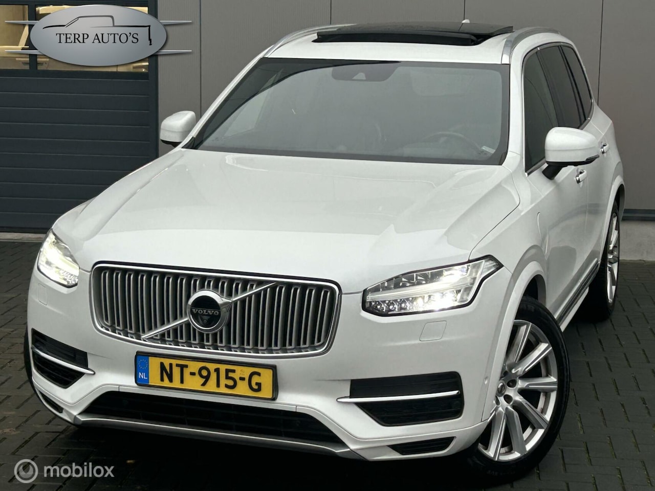 Volvo XC90 - 2.0 T8 Twin Engine AWD Inscription Polestar engin - AutoWereld.nl