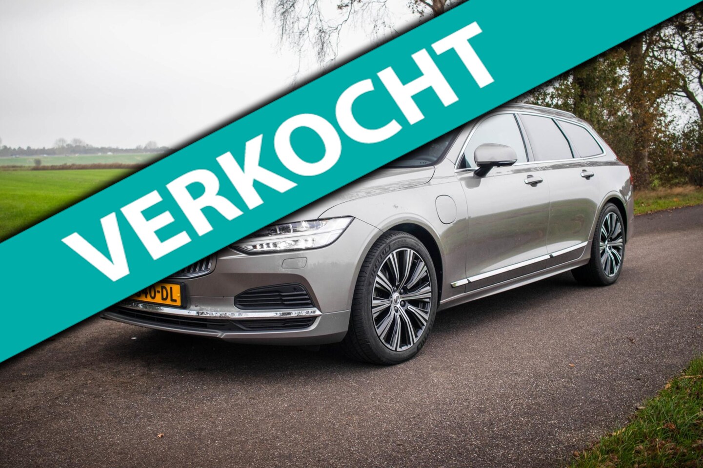 Volvo V90 - 2.0 T8 AWD Inscription | Harman Kardon | Panoramadak | 29830 km! - AutoWereld.nl