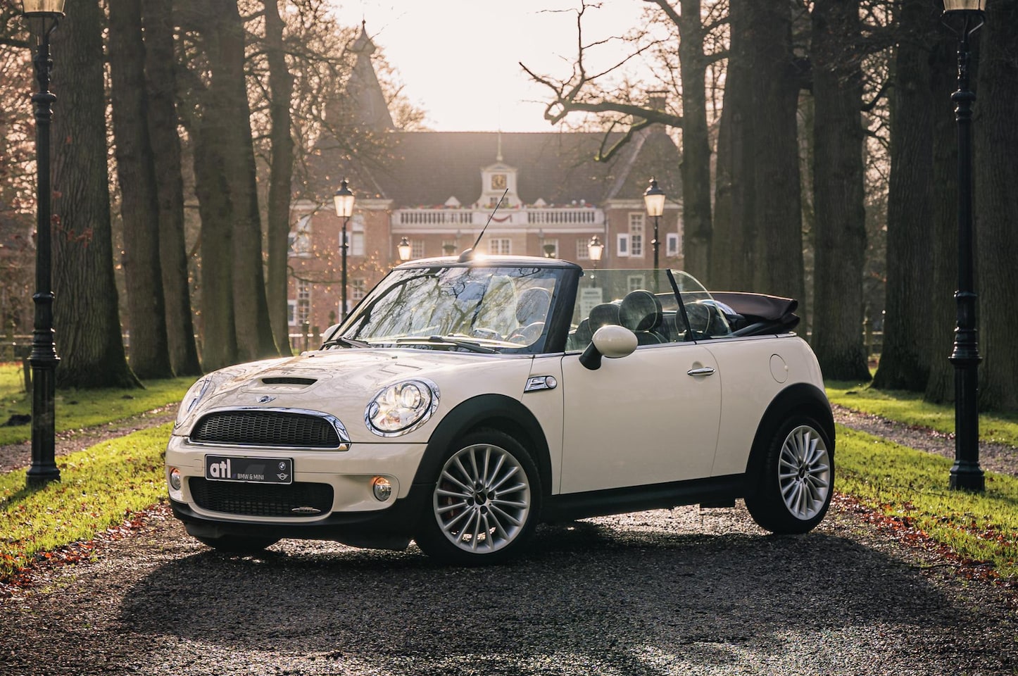 MINI Cabrio - Mini 1.6 John Cooper Works JCW, Sportstoelen, Unieke km-stand, Automatische Airco, Navigat - AutoWereld.nl