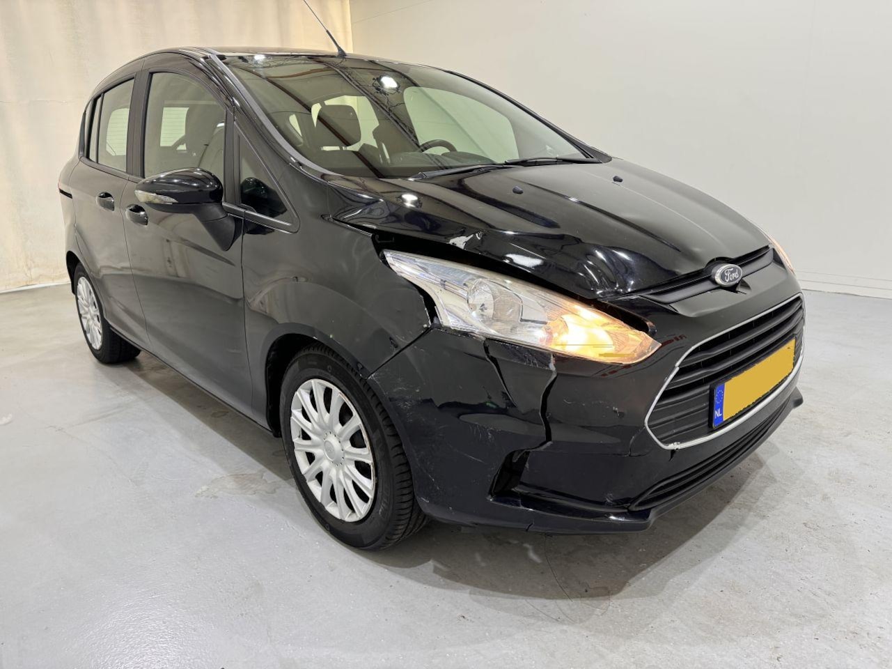 Ford B-Max - 1.0 EcoBoost Style Navi - AutoWereld.nl