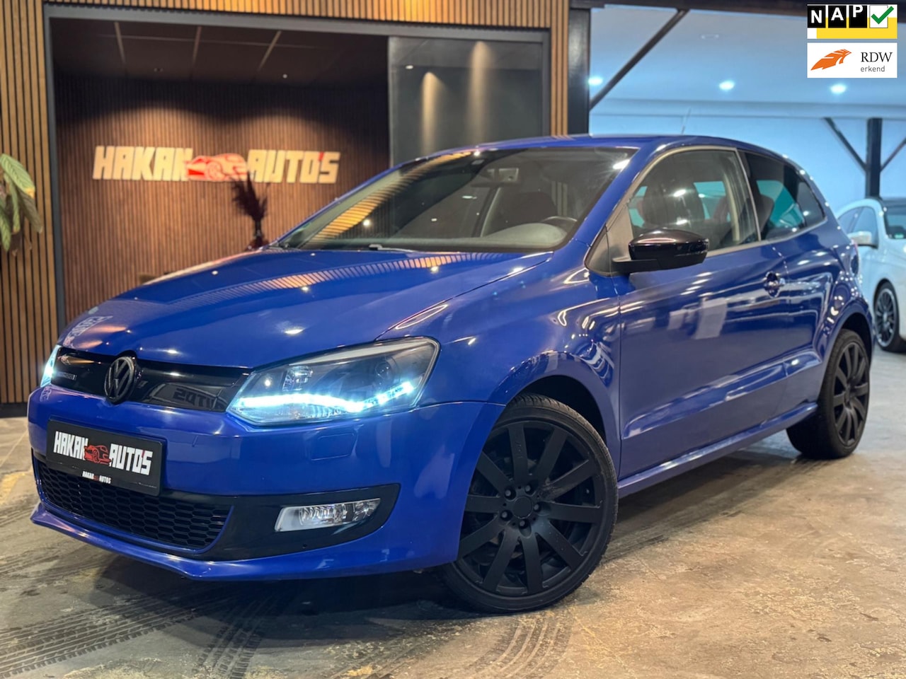 Volkswagen Polo - 1.2 Match | Cruise | Navi | Stoelverw | Pdc | Trekhaak - AutoWereld.nl