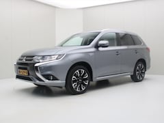 Mitsubishi Outlander - 2.0 PHEV 203pk 4WD CVT Executive Edition [ TREKHAAK+CAMER+CLIMAAT+CRUISE+PDC+NAVIGATIE ]