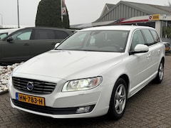 Volvo V70 - 2.0 D4 Wit 2015 Leer Xenon Trekhaak Dealer Auto