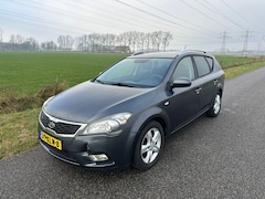 Kia Cee'd - 1.4 CVVT Seven 1e EIG / AIRCO / NAP