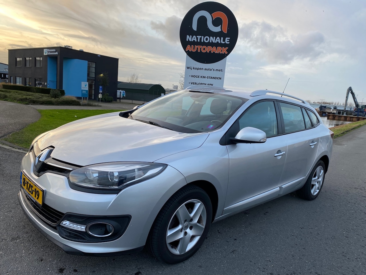 Renault Mégane Estate - 2014 * 1.2 TCe Expression * APK * - AutoWereld.nl