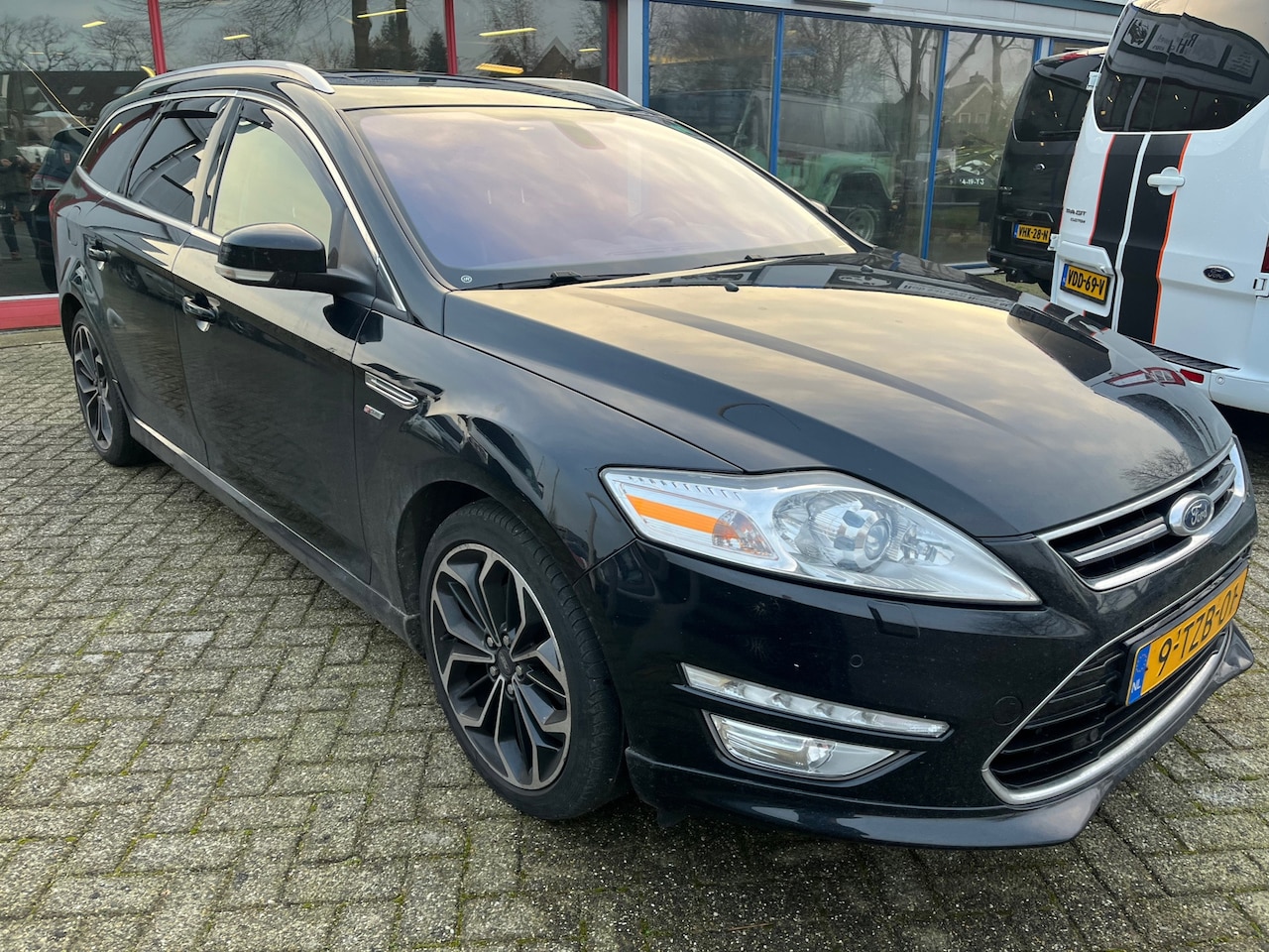 Ford Mondeo Wagon - 1.6 EcoBoost Platinum SPORT ST LINE - AutoWereld.nl