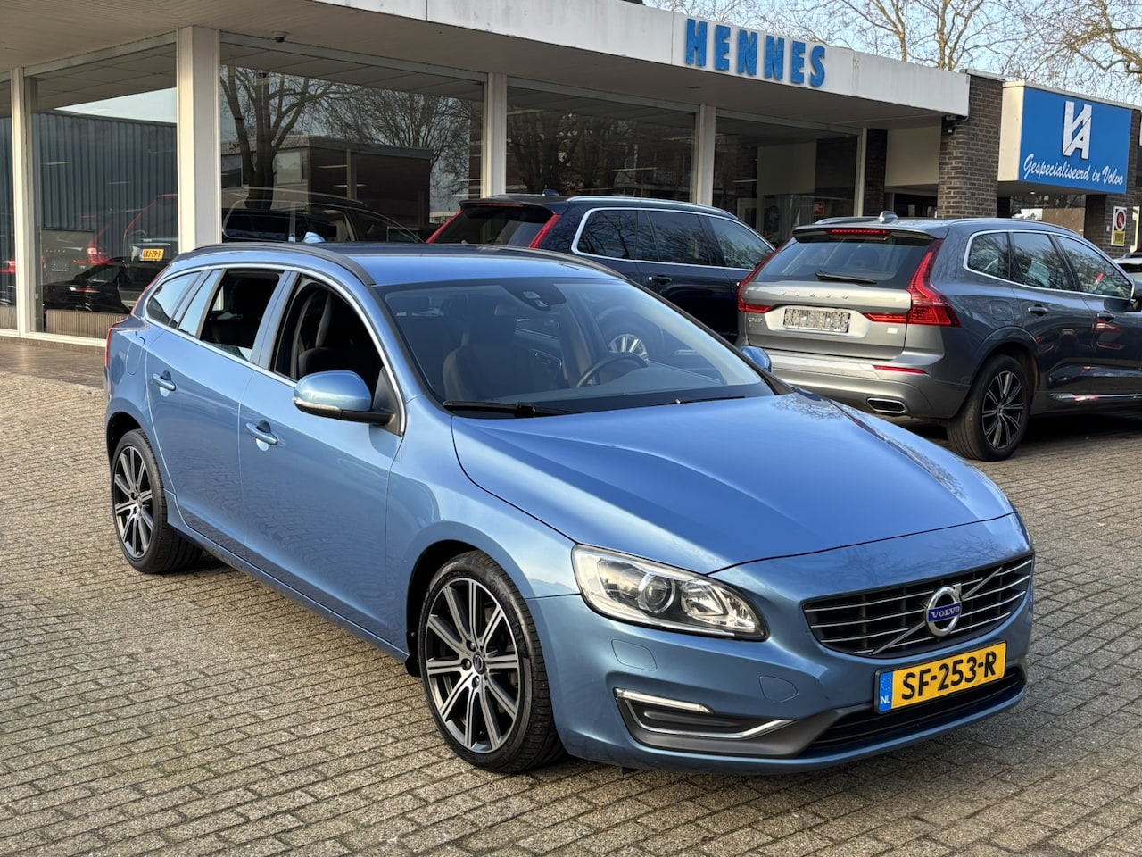 Volvo V60 - 2.0 T5 213pk 5 Cilinder! Xenon - AutoWereld.nl