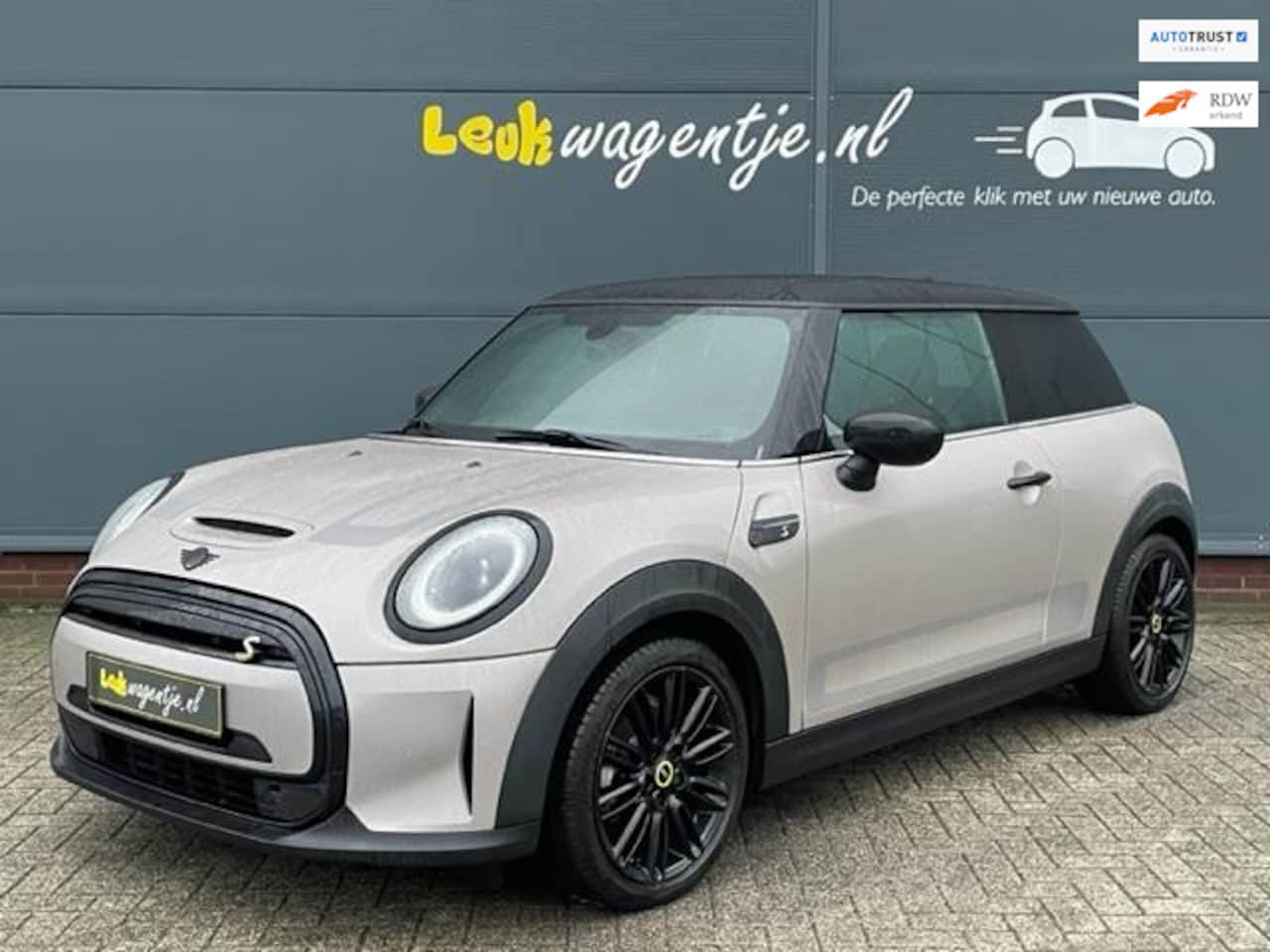 MINI Mini-Electric - 33 kWh *carplay *navi *stoelverw. - AutoWereld.nl