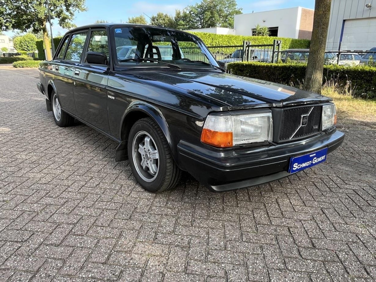 Volvo 244 - 1.9 Turbo 82.787 KM vrijwel nieuwstaat. Prijs op aanvraag - AutoWereld.nl