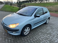 Peugeot 206 - 1.4-16V Gentry 5D AIRCO NAP