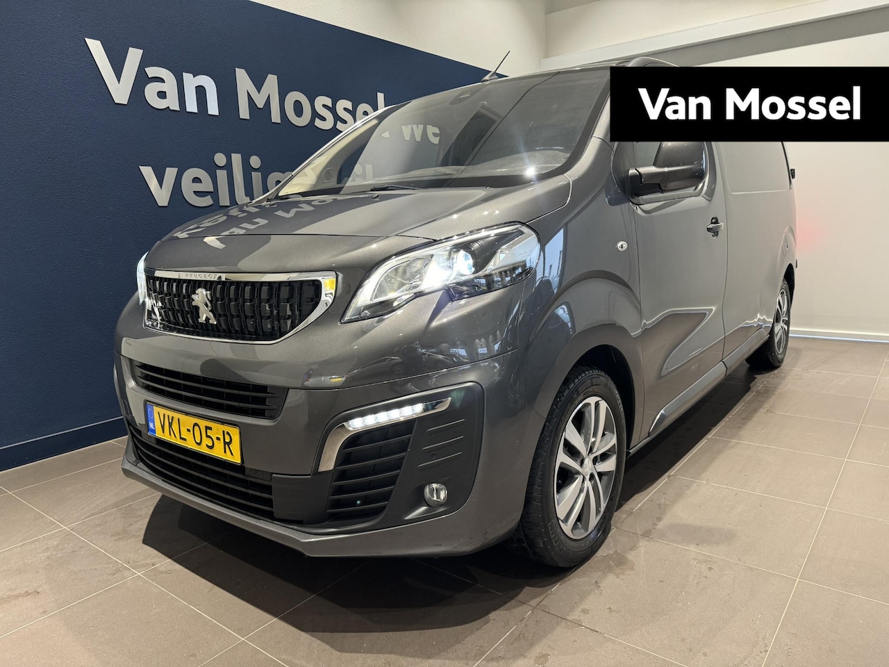 Peugeot Expert - 2.0 BlueHDI 120 Standard Asphalt 2.0 BlueHDI 120 Standard Asphalt - AutoWereld.nl