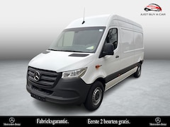 Mercedes-Benz eSprinter - eSprinter L2H2 55 kWh NP € 73.500, - / NIEUW | Stoelverwarming | Camera | 3P | Bluetooth |