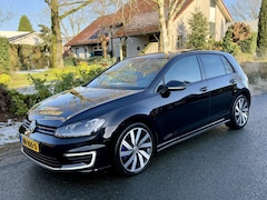 Volkswagen Golf - 1.4 TSI GTE 204PK DSG•Pano•Leder