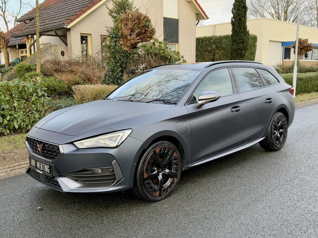 CUPRA Leon Sportstourer - 1.4 e-Hybrid VZ Performance 245PK DSG•Pano•Trekhaak - AutoWereld.nl