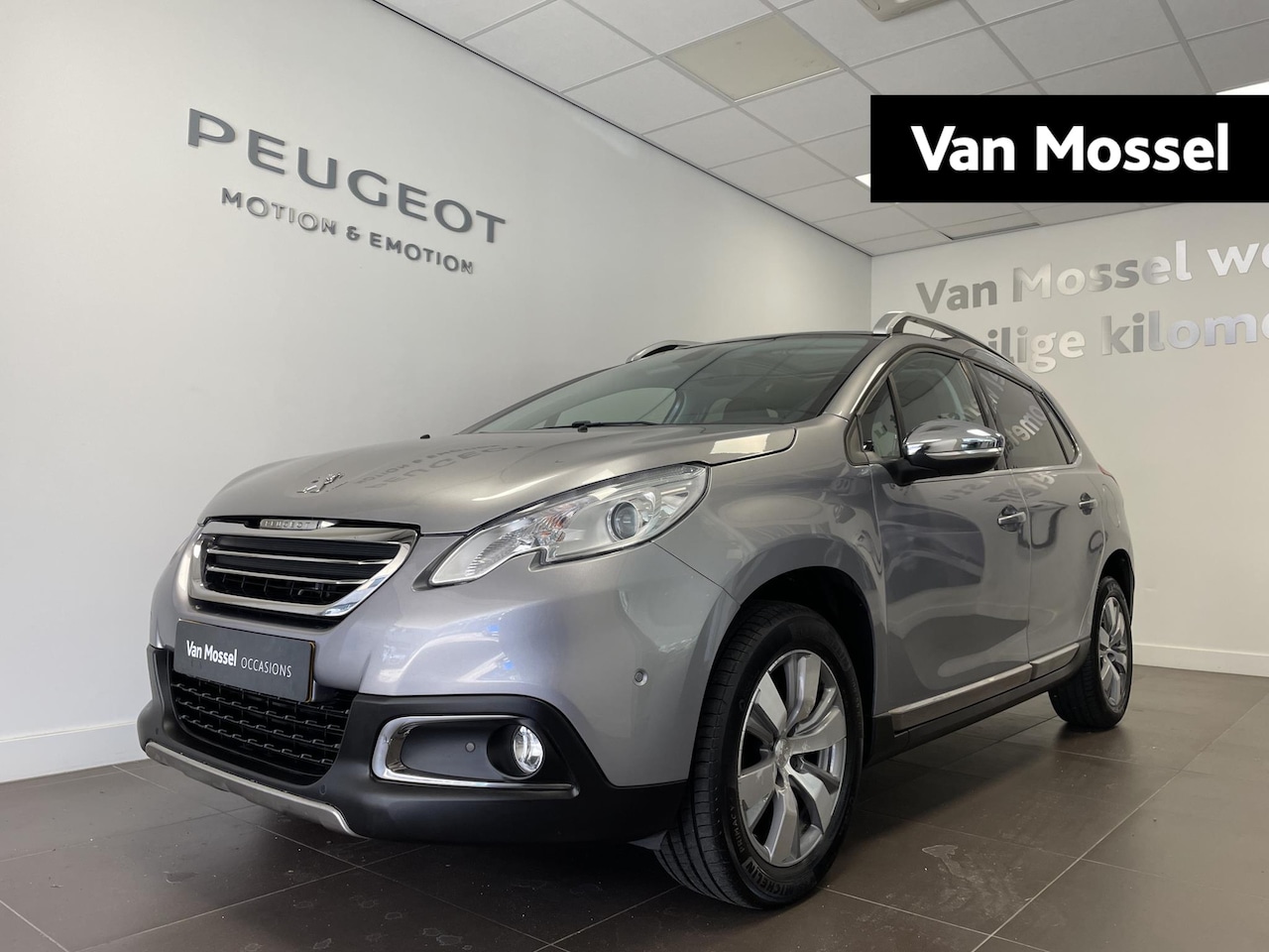 Peugeot 2008 - 1.2 PureTech Allure | Automaat | Navigatie | Panoramadak - AutoWereld.nl