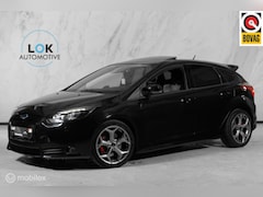 Ford Focus - 2.0 EcoBoost ST-3 SCHUIFDAK|SONY|LED|KEYLESS