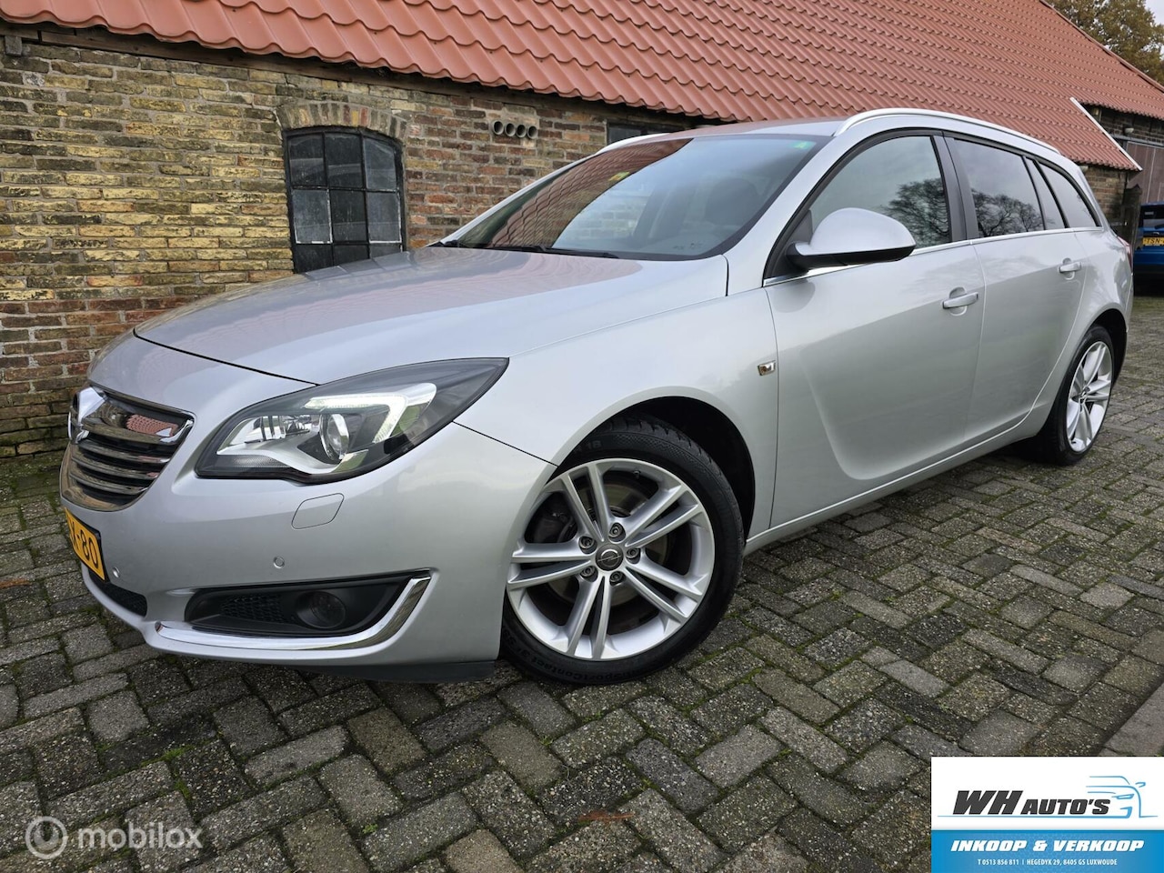 Opel Insignia Sports Tourer - 2.0 CDTI Cosmo Navi 18inch - AutoWereld.nl