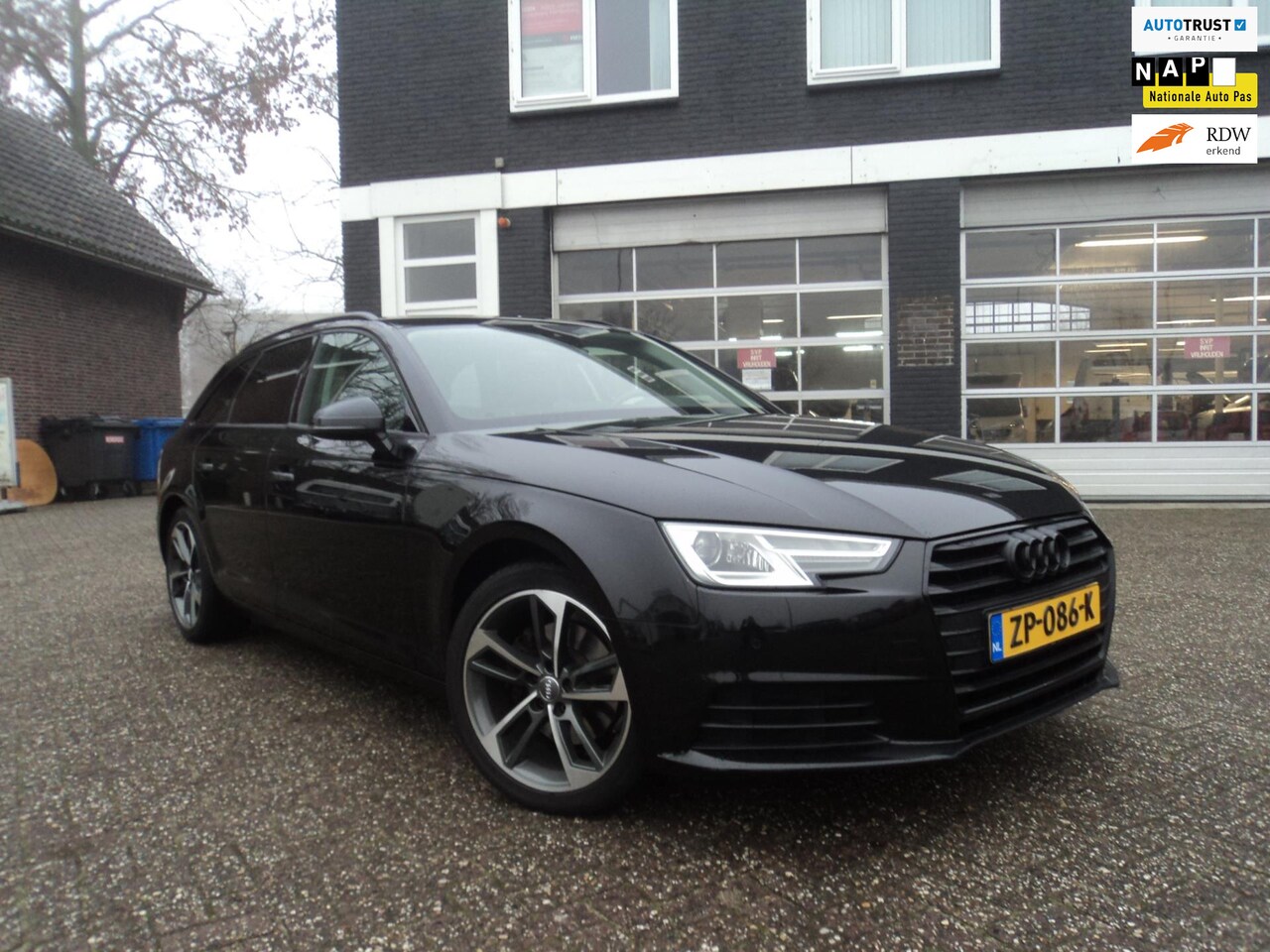 Audi A4 Avant - 2.0 TDI ultra Design Pro Line Digi Dash Leer Stoelverwarming - AutoWereld.nl