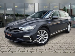 Volkswagen Passat Variant - 1.4 TSI PHEV GTE Business | Trekhaak | Camera | ACC |