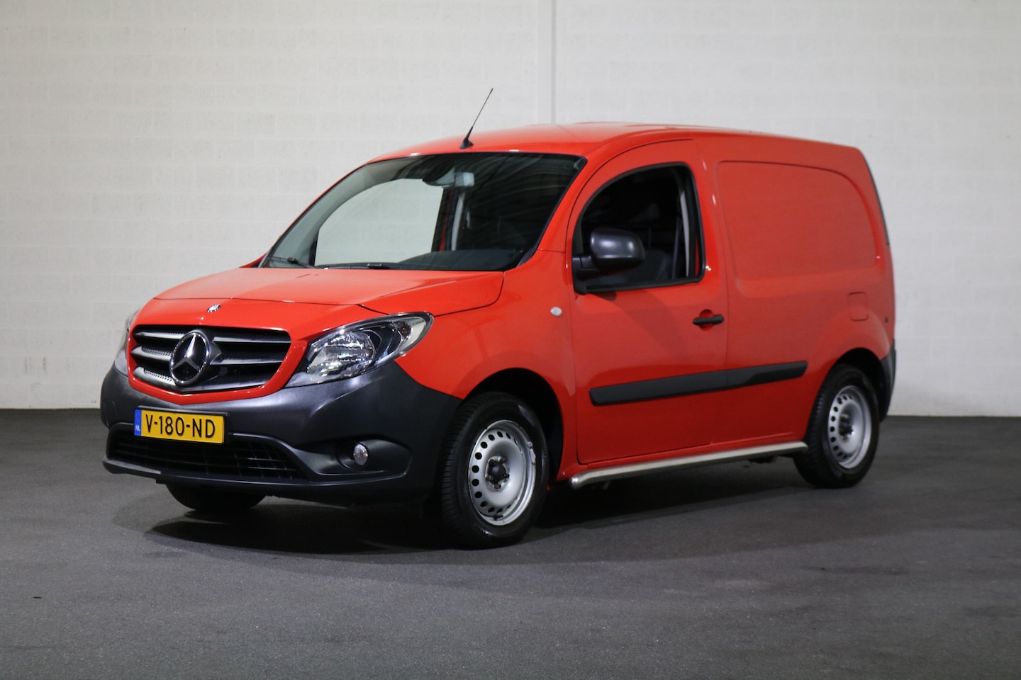 Mercedes-Benz Citan - 112 Automaat Benzine Automaat Airco Navigatie Camera Marge BPM Vrij - AutoWereld.nl