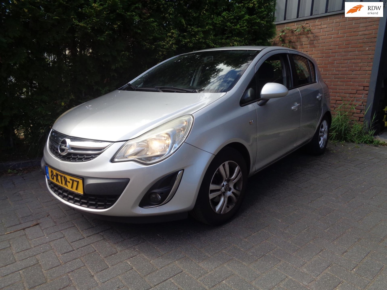 Opel Corsa - 1.2-16V Cosmo 1.2-16V Cosmo,Airco,Elek-pakket - AutoWereld.nl