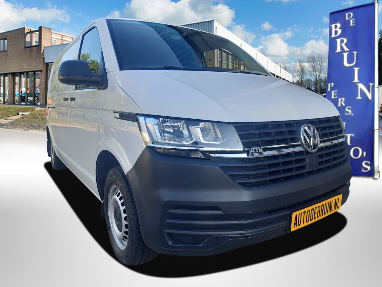 Volkswagen e-Transporter - E-Abt Lang 100% Elek. Automaat Airco Parkeersensors Trekhaak Volledig Elektrisch - AutoWereld.nl