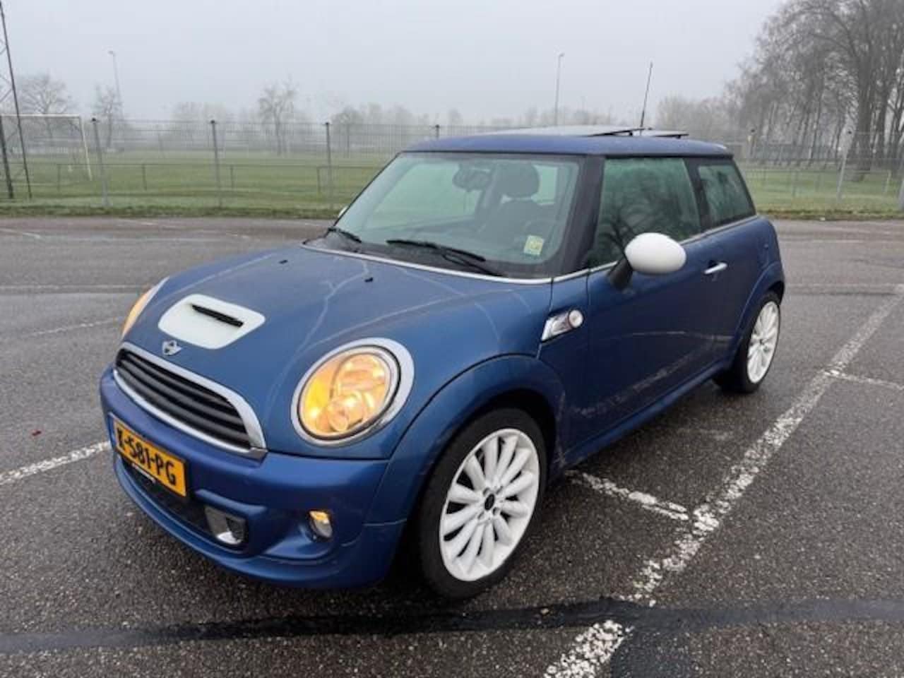 MINI Cooper S - Mini 1.6 uitgevoerd APK 03-09-2025 121.000 KM - AutoWereld.nl