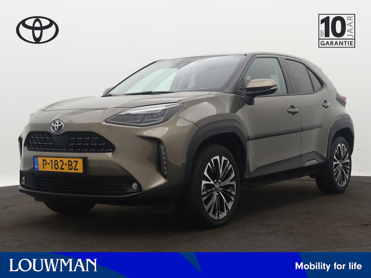 Toyota Yaris Cross - 1.5 Hybrid Executive Limited | Parkeersensoren | Stoel en stuurwiel verwarmd | Camera | Dr - AutoWereld.nl