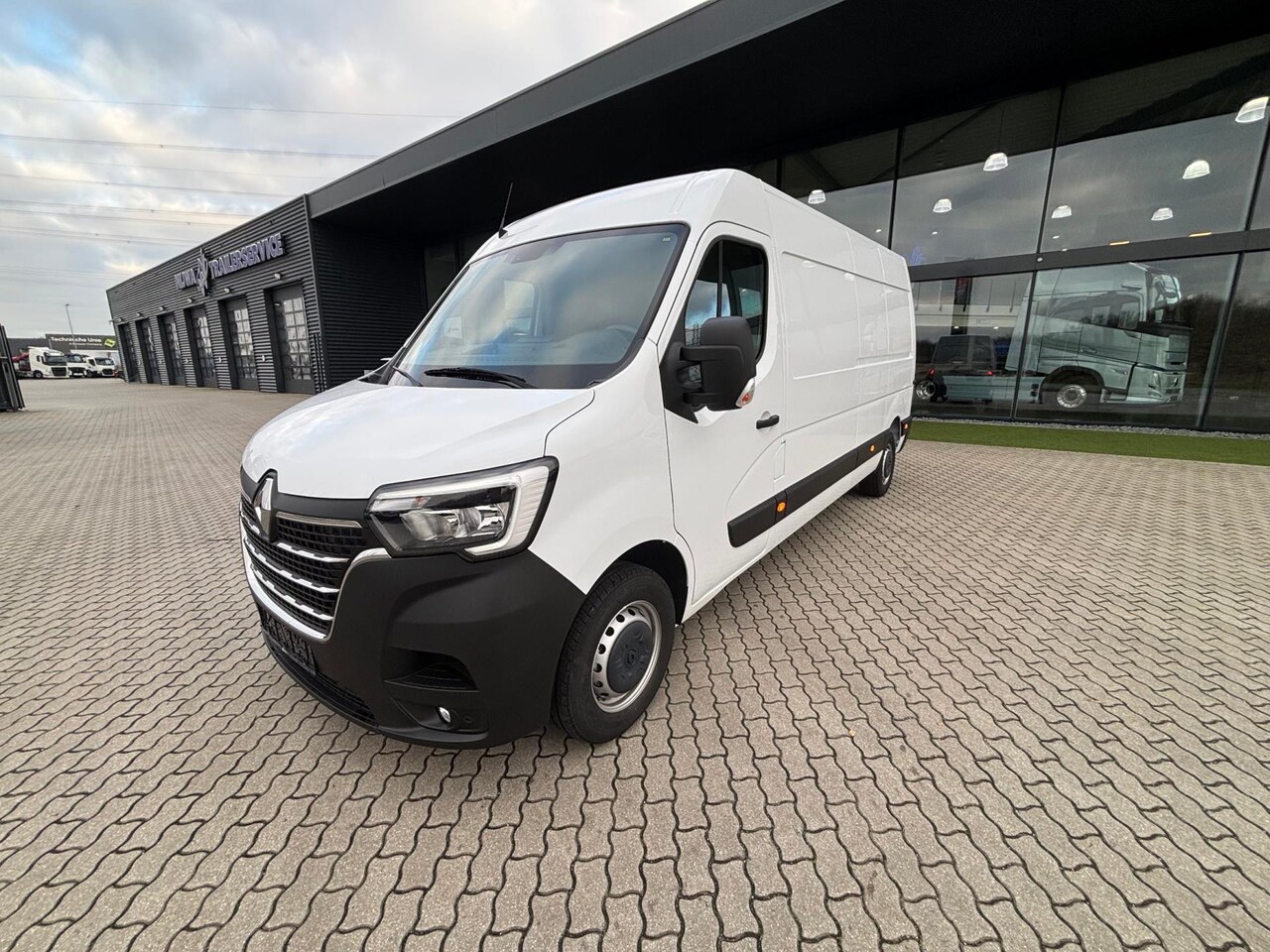 Renault Master - 135 L3H2 Navigatie + Camera - AutoWereld.nl