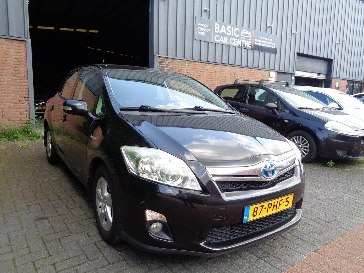 Toyota Auris - 1.8 Full Hybrid Aspiration 1.8 Full Hybrid Aspiration,Clima,Cruise control - AutoWereld.nl