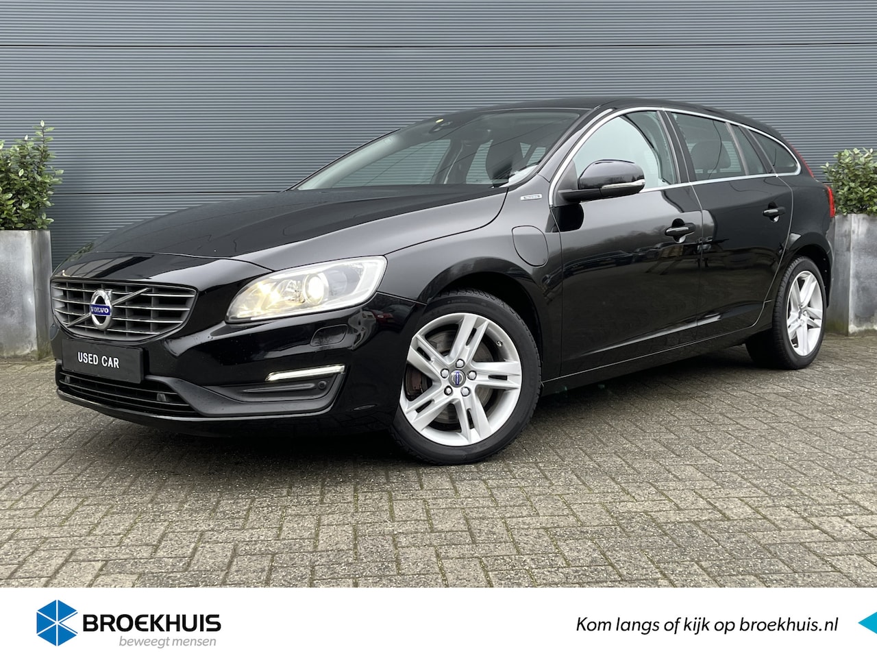 Volvo V60 - 2.4 D6 Twin Engine Special Edition 2.4 D6 Twin Engine Special Edition - AutoWereld.nl